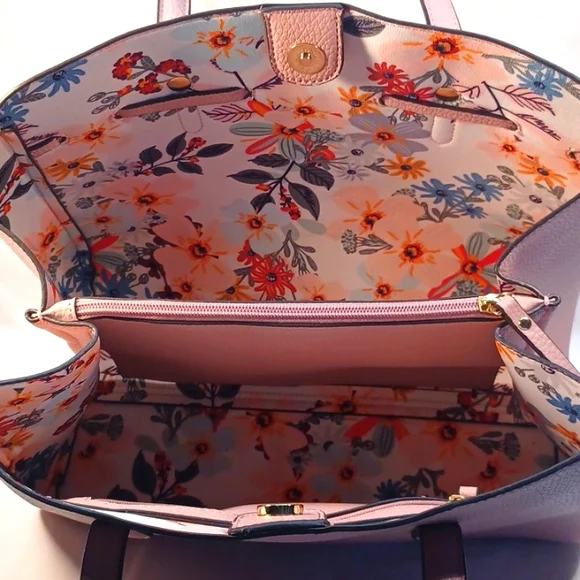 New with Tags Pink Tote by Nanette Lepore. Vegan Leather Beautiful Lining 😍 - Picture 4 of 8
